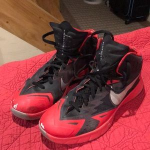Nike Mens Hyperdunk Basketball Sneakers